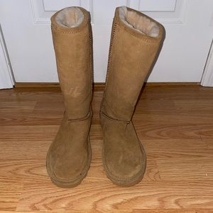 Tan Bearpaw fur insulated Womens boots